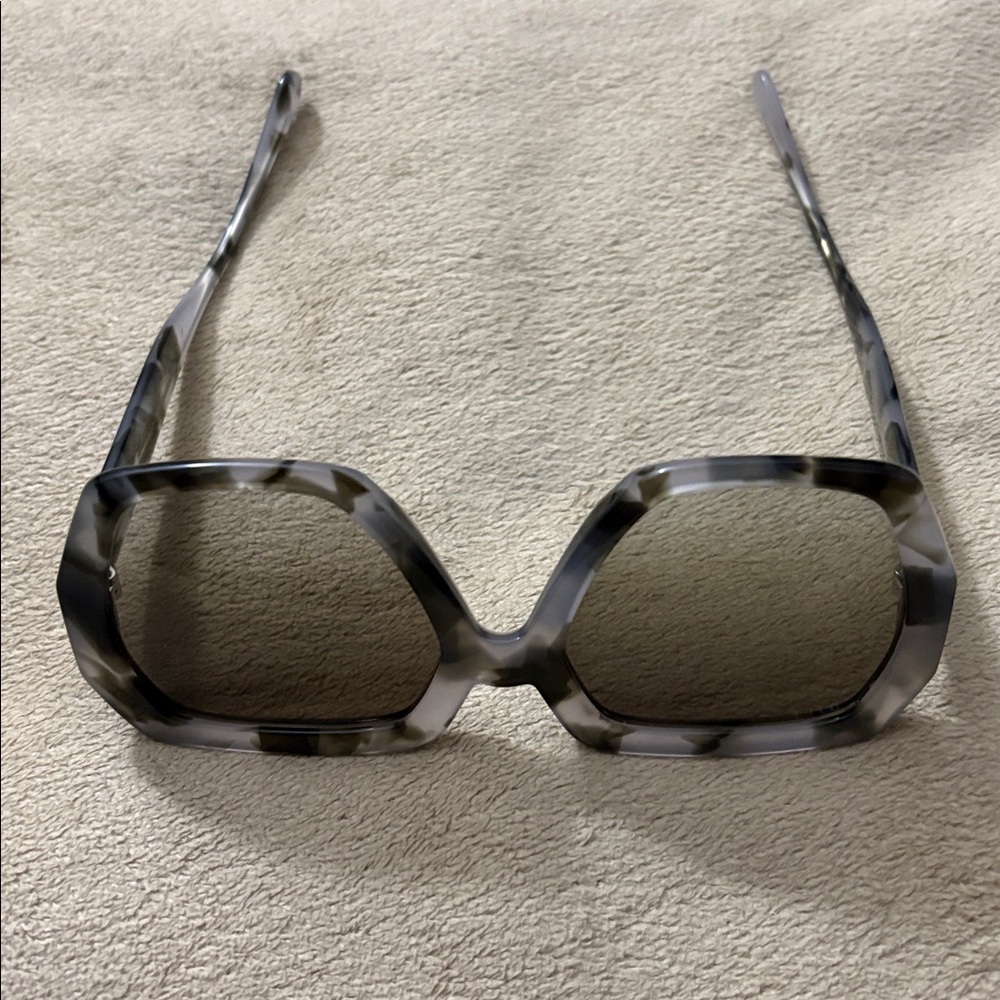 Diff Cream Tortoise Gradient Sunglasses - image 3